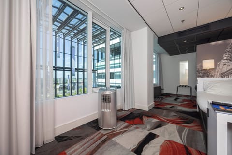 Comfort Double Room | In-room safe, desk, rollaway beds, free WiFi