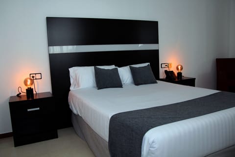 Double Room (Matrimonial-2 adults) | 1 bedroom, premium bedding, laptop workspace, bed sheets