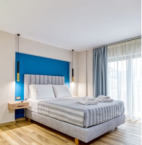 Suite (Split Level) | Premium bedding, individually decorated, individually furnished