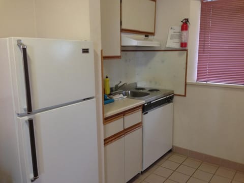 Fridge, microwave, coffee/tea maker