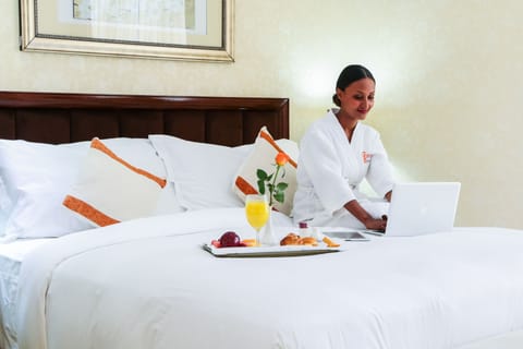 Superior Room, 1 King Bed | Egyptian cotton sheets, premium bedding, down comforters