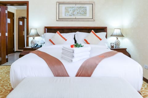 Superior Room, 1 King Bed | Egyptian cotton sheets, premium bedding, down comforters