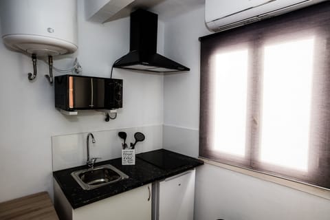 Family Apartment | Private kitchenette