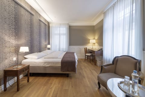 Signature Double Room | Premium bedding, minibar, in-room safe, desk