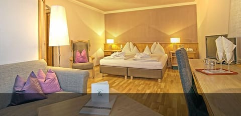 Superior Single Room, Balcony, Mountain View | In-room safe, desk, rollaway beds, WiFi