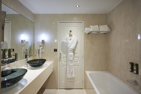 Free toiletries, hair dryer, towels