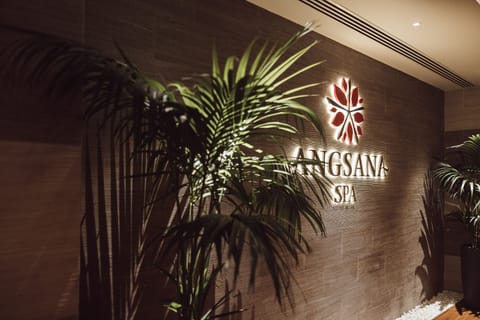 Couples treatment rooms, sauna, steam room, Turkish bath