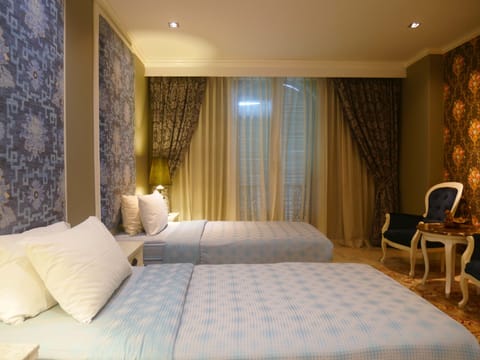 Grand Deluxe Twin Room | Minibar, rollaway beds, free WiFi