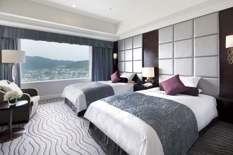 Suite Room, Non Smoking | Premium bedding, down comforters, minibar, in-room safe