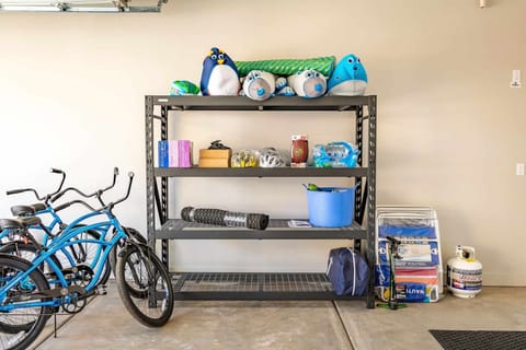 Townhome, 5 Bedrooms | Interior