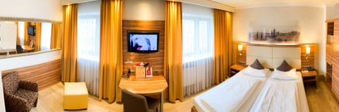 Comfort Double Room | Premium bedding, pillowtop beds, minibar, individually furnished