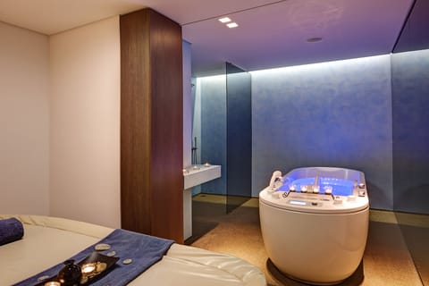 Sauna, spa tub, body treatments, facials, massage/treatment rooms