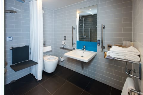 Room, 1 Double Bed, Accessible | Bathroom | Shower, hair dryer, towels