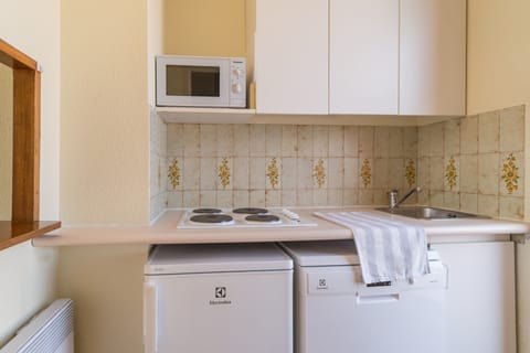 Studio Eco-Standard 4 People | Private kitchenette | Fridge, microwave, dishwasher, coffee/tea maker