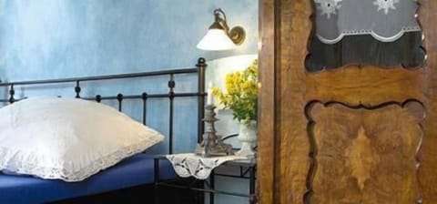 In-room safe, free WiFi, bed sheets