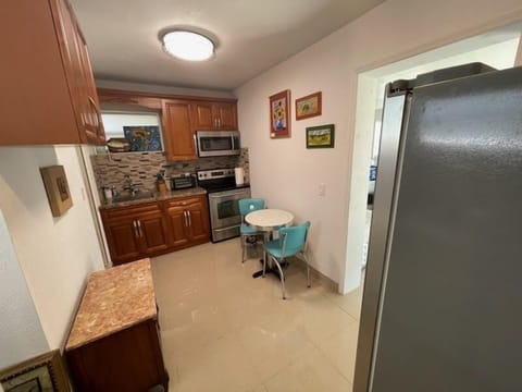 Cottage, 1 Bedroom | Private kitchen | Fridge, microwave, oven, toaster