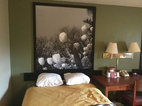 In-room safe, desk, rollaway beds, free WiFi