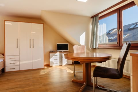 Studio Apartment | Soundproofing, free WiFi, bed sheets