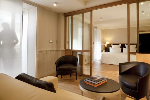 Family Suite, Terrace, Sea View | Minibar, desk, blackout drapes, soundproofing