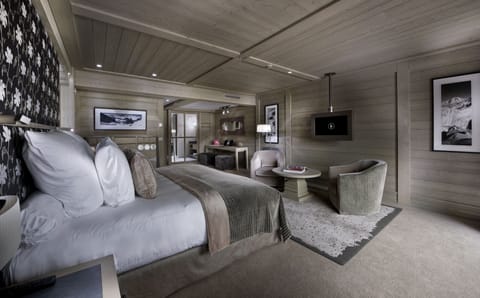 Room (Prestige) | Individually decorated, individually furnished, free WiFi, bed sheets