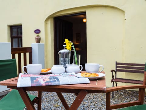 Cottage | Private kitchen | Cookware/dishes/utensils