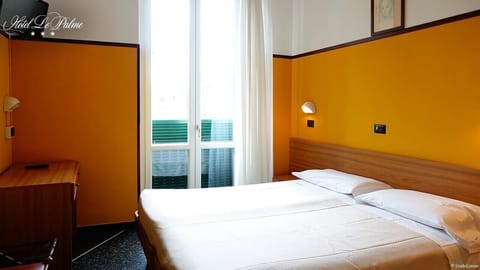 Double Room (Sunset) | In-room safe, desk, free WiFi