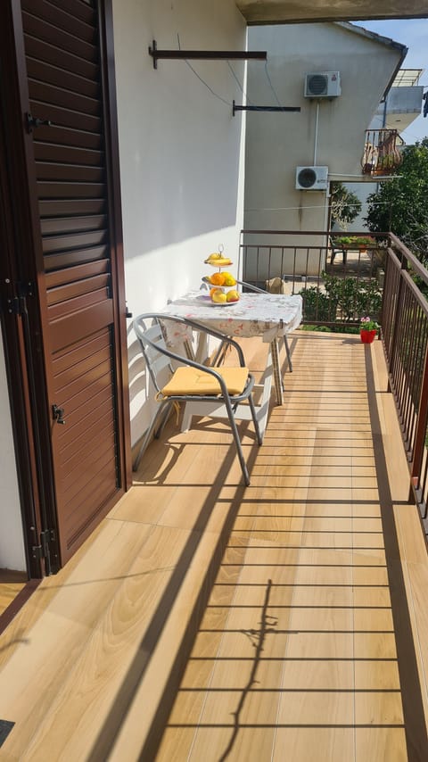 Apartment (A1) | Balcony