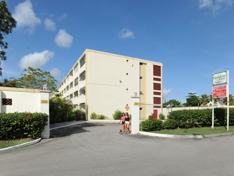 Apartment, 1 Bedroom, Patio, Garden View | Property entrance