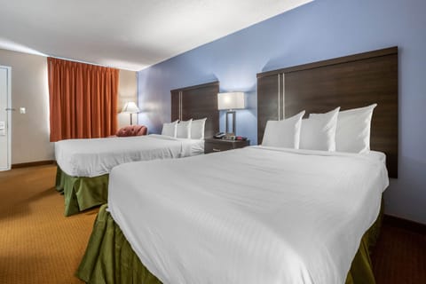 Classic Double Room | Premium bedding, down comforters, pillowtop beds, desk