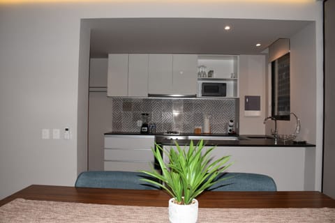 Luxury Apartment, 1 Bedroom | In-room dining