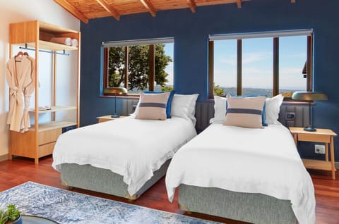 Panoramic Double or Twin Room, City View, Mountainside | Egyptian cotton sheets, premium bedding, down comforters