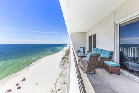 Signature Condo, 2 Bedrooms, Ocean View | Balcony