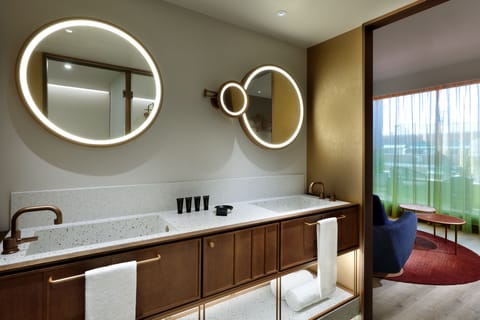 Suite, Terrace (Gold) | Bathroom | Shower, rainfall showerhead, free toiletries, hair dryer