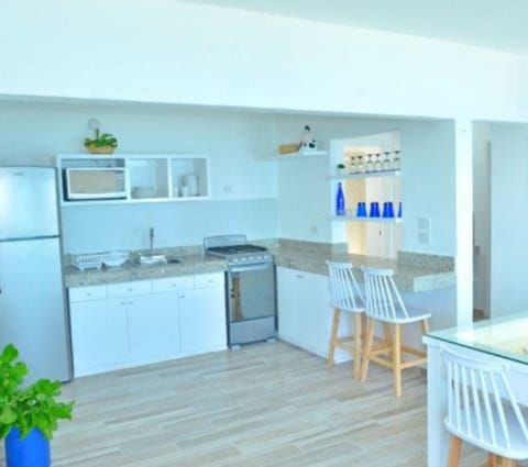 Comfort Apartment | Private kitchen | Cookware/dishes/utensils