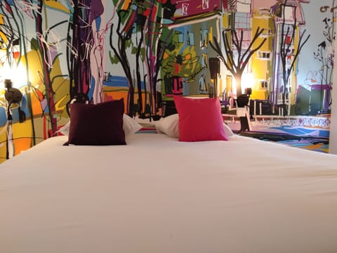 City Room | Premium bedding, individually decorated, free WiFi, bed sheets