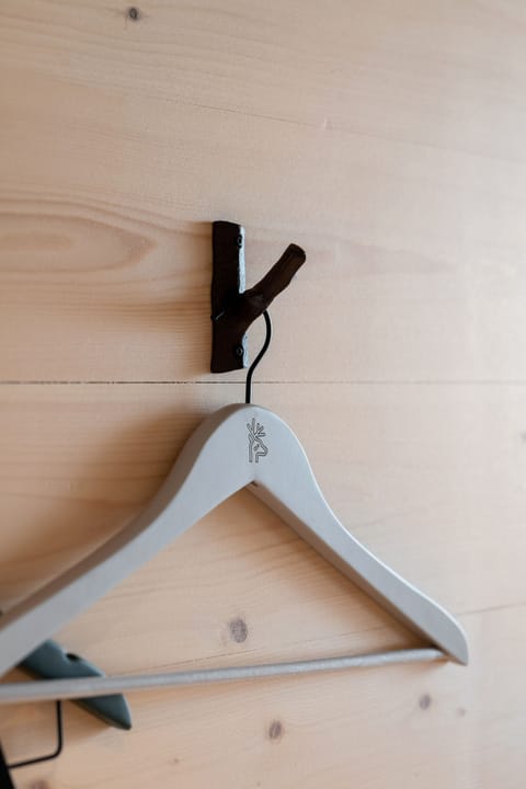 Standard Room | Minibar, in-room safe, iron/ironing board, bed sheets