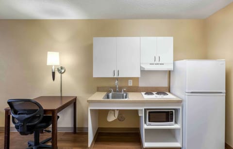 Studio, 1 Queen Bed, Accessible, Non Smoking | Private kitchen | Fridge, microwave, stovetop