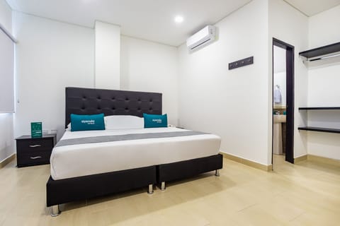 Superior Double Room | Hypo-allergenic bedding, laptop workspace, free WiFi, bed sheets