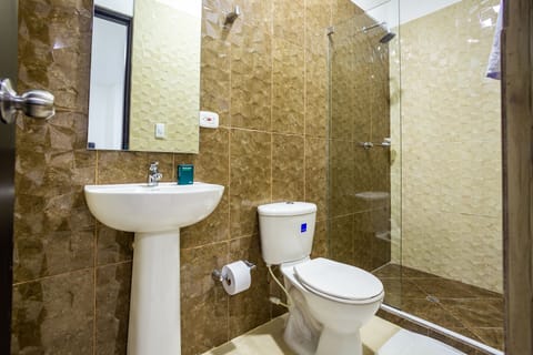 Standard Double Room | Bathroom | Shower, free toiletries, towels, soap