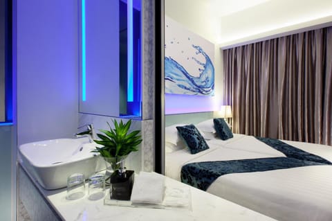 Superior Double or Twin Room | Bathroom | Designer toiletries, hair dryer, slippers, towels