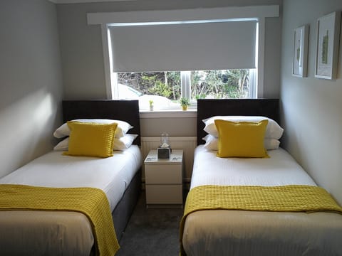 Family Double or Twin Room | WiFi, bed sheets