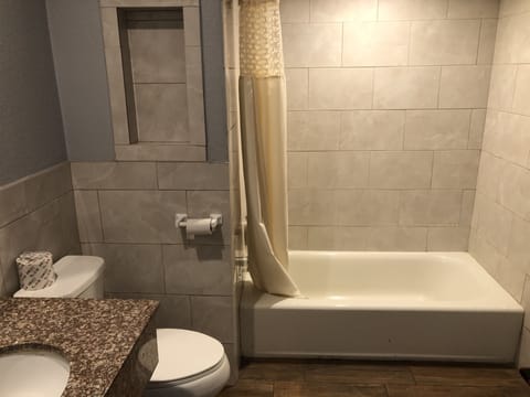 Double Room | Bathroom | Towels