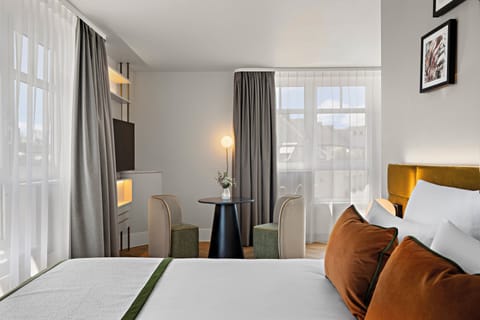 Superior Room | Hypo-allergenic bedding, in-room safe, laptop workspace, blackout drapes