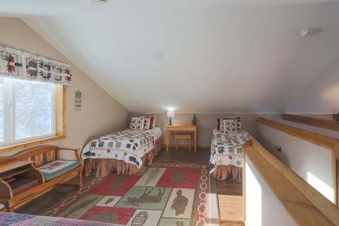 Family Cabin, Ensuite (Willow Cabin) | 1 bedroom, premium bedding, individually decorated