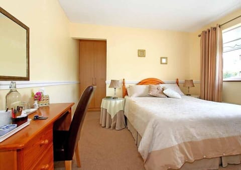 Double Room, Ensuite | Individually decorated, iron/ironing board, free WiFi