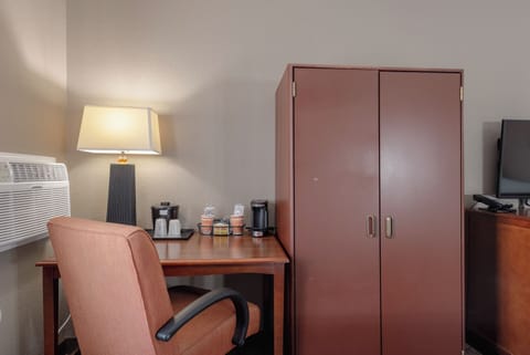 Standard Room, 2 Double Beds, Non Smoking | Laptop workspace, blackout drapes, iron/ironing board, free WiFi