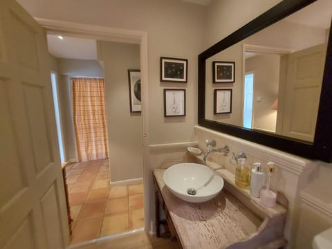 Double Room, Ensuite | Bathroom