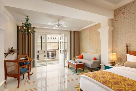 Premium Room, 1 King Bed (Ganges Facing) | Premium bedding, minibar, in-room safe, desk