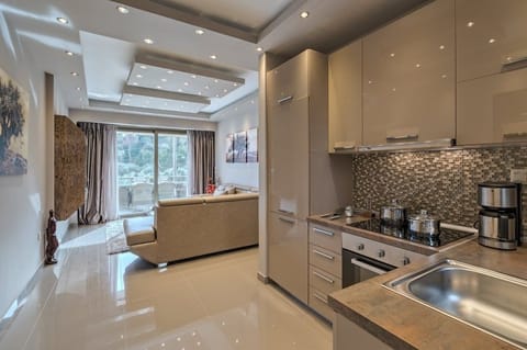 Superior Suite, 2 Bedrooms | Private kitchen | Coffee/tea maker, electric kettle