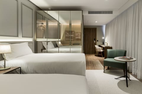 Superior Twin Room, Sea View | Premium bedding, pillowtop beds, minibar, in-room safe